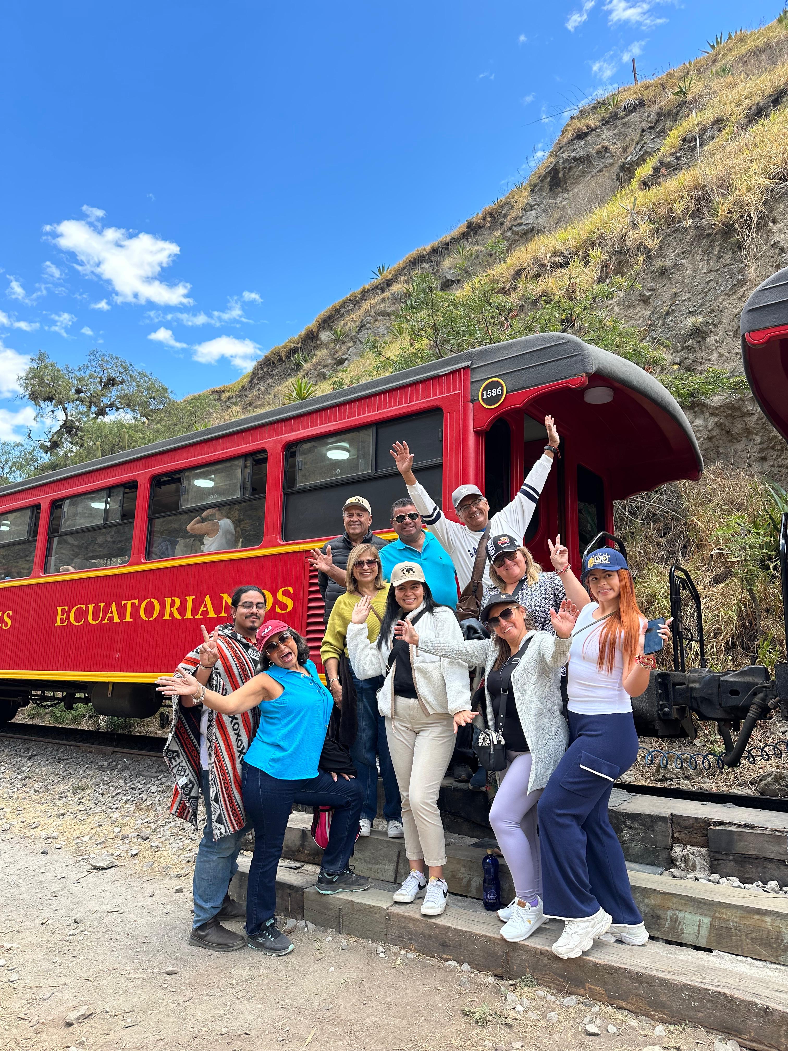 Foto de ALAUSÍ - WhatsApp Image 2025-09-13 at 2.15.05 PM (2).jpeg